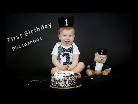 Adorable FIRST BIRTHDAY PHOTOSHOOT with a CAKE SMASH