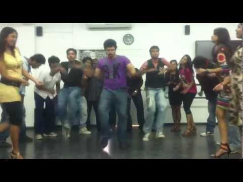 download lagu mp3 mp4 Sridhar Dance Master Age, download lagu Sridhar Dance Master Age gratis, unduh video klip Sridhar Dance Master Age