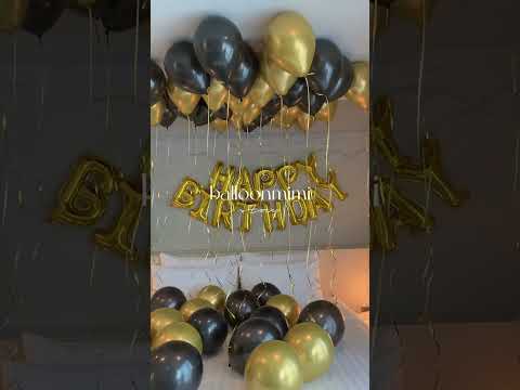 จัดห้องด้วยลูกโป่งวันเกิด ลูกค้าเน้นโทนสีไม่ฉูดฉาดเลยเสนอโทนดำทอง ซึ่งเป็นสีที่ดูหรูเมื่ออยู่ด้วยกัน