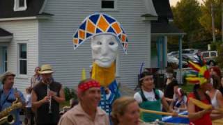 Foule Fanfare Masquée