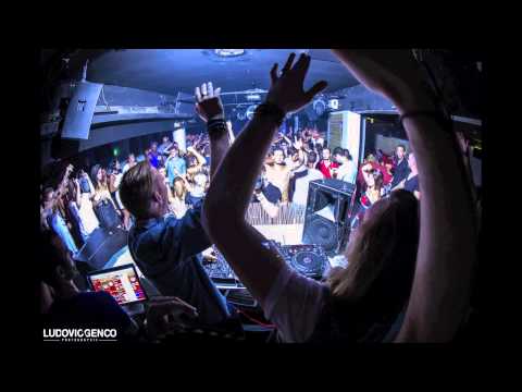 Skitzofrenix Vs Robin Thick - Blurred Clap (KitSch 2.0 Mashup)