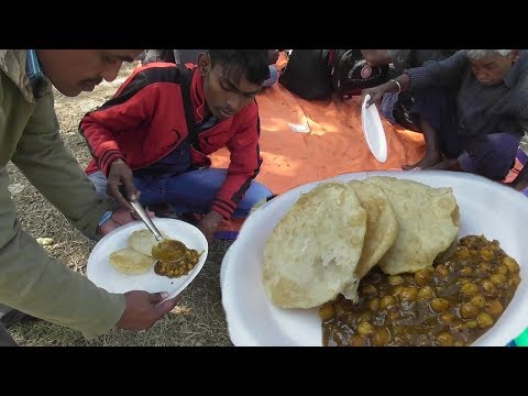 Luchi / Puri & Chana Masala | Sabuj Deep Picnic Spot West Bengal | Street Food Loves You Video