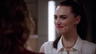 Lena x Kara - A Kiss?