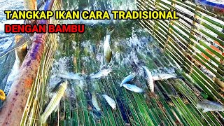 Download lagu PERANGKAP IKAN DI TENGAH SUNGAI, CARA TRADISIONAL MENANGKAP IKAN DI SUNGAI | JELAJAH NAGARI mp3 Download lagu PERANGKAP IKAN DI TENGAH SUNGAI, CARA TRADISIONAL MENANGKAP IKAN DI SUNGAI | JELAJAH NAGARI mp3