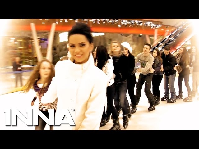 Video zu 'Happy Christmas' ansehen