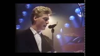 Living In A Box - Room In Your Heart (TOTP)