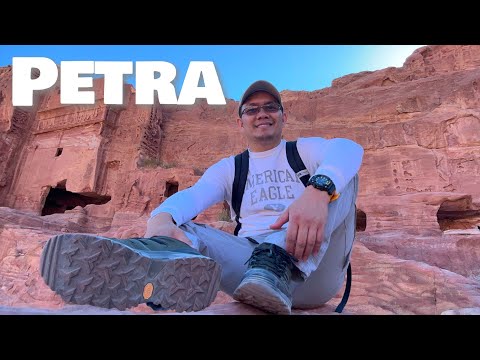 FILIPINO Traveler Explores the LOST CITY of PETRA in JORDAN 🇯🇴