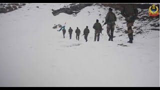 हम जिस जमी पे कदम रखते है दुश्मन के भी कदम हिलते है....