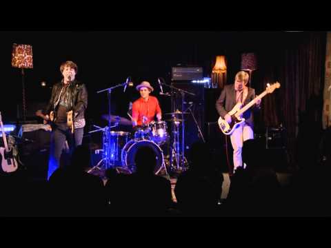 The Samsung Naked Sessions - Dictaphone Blues - Part 1 of 2