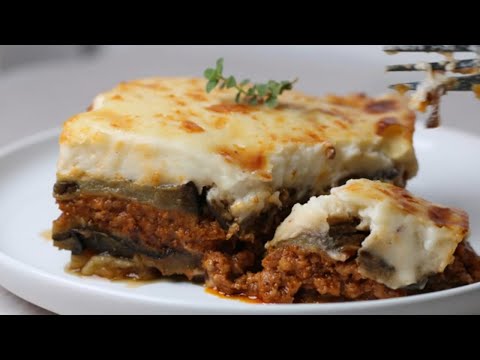 I prepare this delicious Greek Moussaka recipe with baked eggplant every week