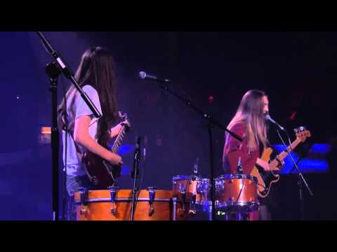 Go Slow - HAIM iTunes Festival 2012
Go Slow - HAIM iTunes Festival 2012