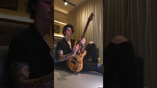 Download lagu Chandelier was begging for guitar #sia #guitarcover #music mp3