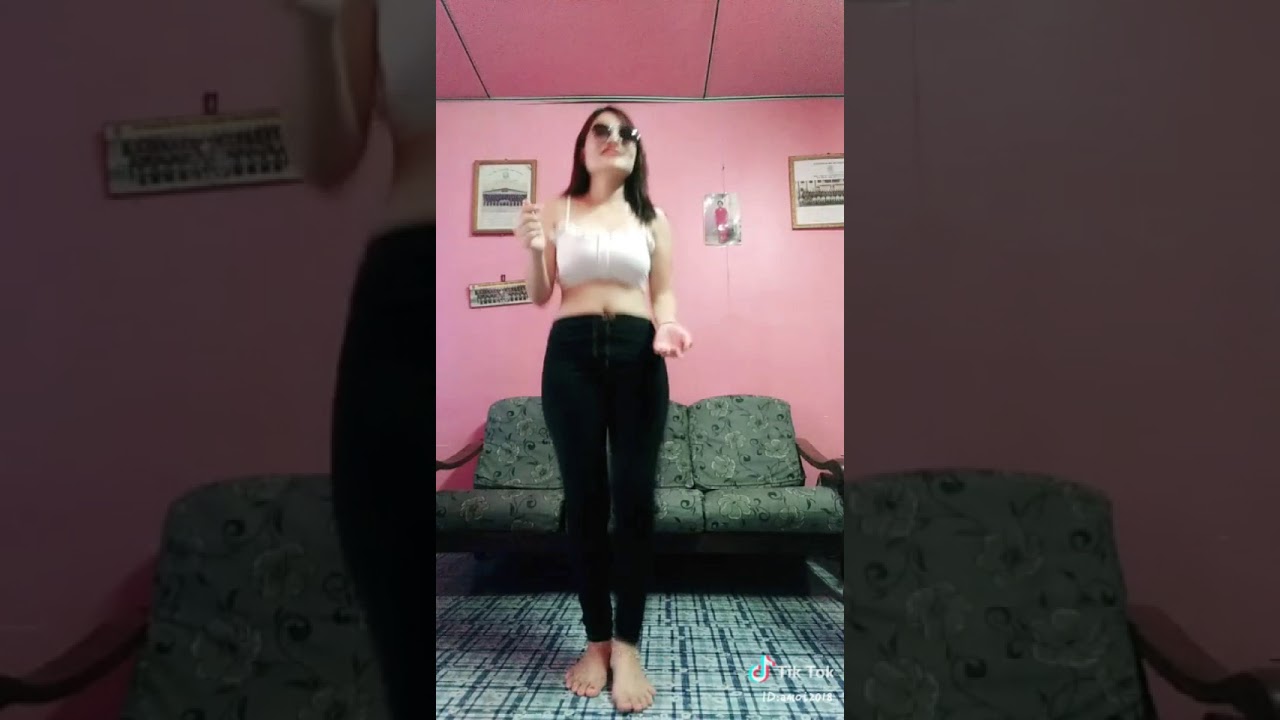Anjing kacili mod gilaðŸ˜‚