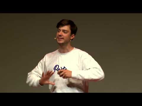 Pourquoi la littérature est relou à l'école ? | Félix Radu | TEDxBrussels