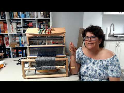 Should I Buy a 4 or 8 Shaft Loom