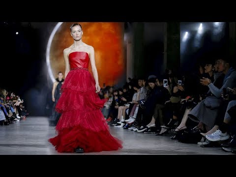 Shiatzy Chen | Fall/Winter 2019/20 | Paris Fashion Week