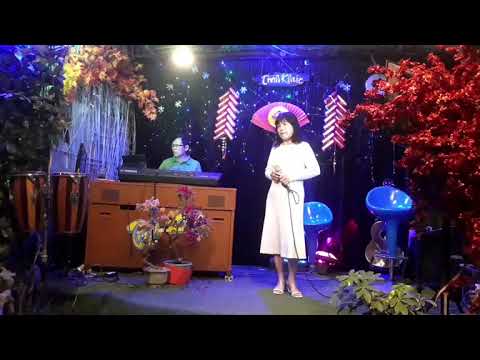 Thể hiện bởi Hoài Mỹ