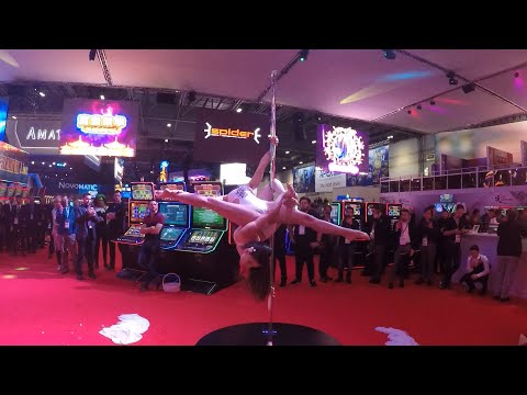 London ExCeL, ICE - Totally Gaming, Diana Terziyska, Ani Gosheva - Pole dance duo