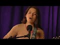Jesca Hoop on Robin's Christmas Show 2017