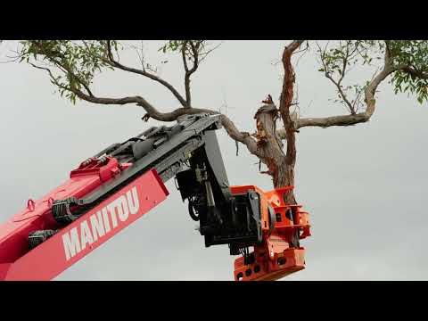 Manitou Arbor Solutions - Grapple Saw on Rotating Telehandler
