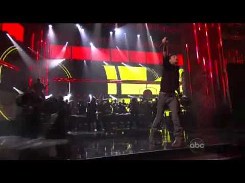 Enrique Iglesias and Pitbull - Tonight , I Like It . 2011 AMA Preformance Live .