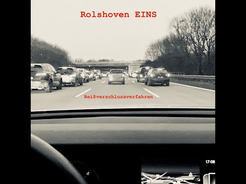 Reißverschlussverfahren wegen Unfall Baustelle Polizei Feuerwehr Verkehr Stau