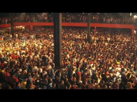 MCS JUNINHO E DANIEL - MACONHA POWERFUNK DJ BUXECHA.wmv