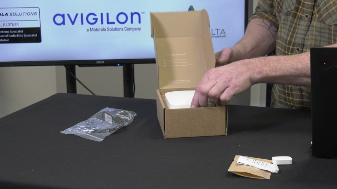 Disruptive Technologies Door Sensor and Cloud Connector box opening