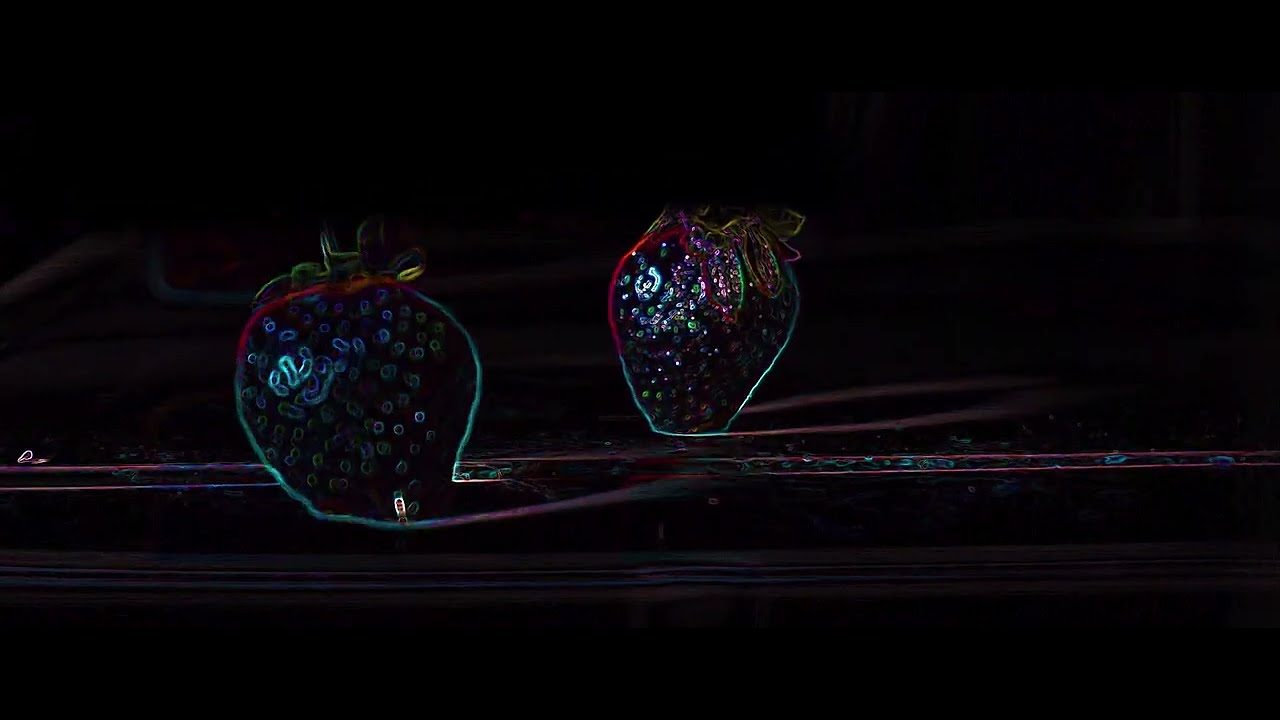 A Indômita Revolta dos Morangos Assassinos [Versão (meio) Extendida, 22´]