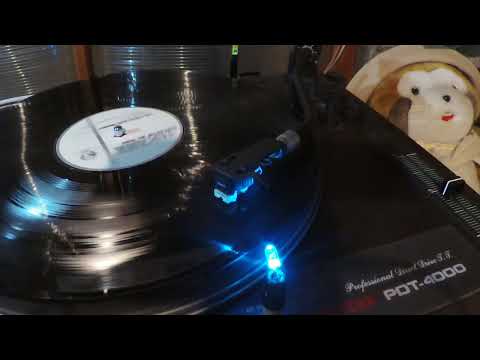 TEKARA  ft.lucy cotter   - 　 BREATHE IN YOU