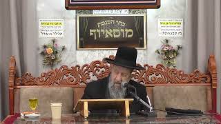 הרב בן ציון מוצפי | אמירת וידוי | מוסאיוף (בית הכנסת מוסאיוף - ערוץ חדש) - התמונה מוצגת ישירות מתוך אתר האינטרנט יוטיוב. זכויות היוצרים בתמונה שייכות ליוצרה. קישור קרדיט למקור התוכן נמצא בתוך דף הסרטון