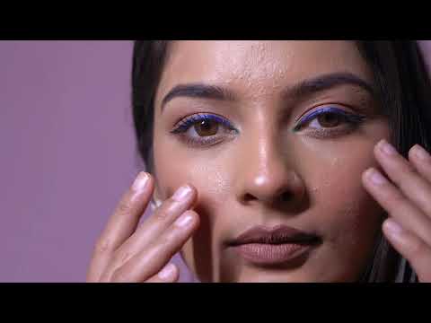 3 Glamorous Glittery Eyeliners Kit - Green, Black, Blue