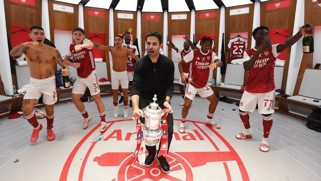 Celebrations, banter and partying with the Emirates FA Cup!