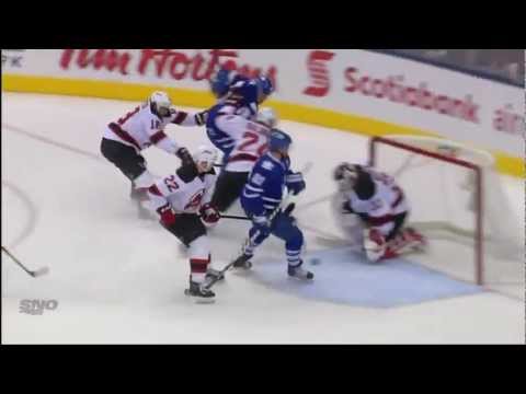 Kessel Goal - Devils 2 vs Leafs 1 - Dec 6th 2011 (HD)