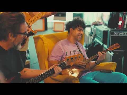 Bobby Alu - Sunsets (With You) live at Beach Music California USA