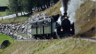 preview picture of video 'Furka Oberalp train departs Oberwald, Switzerland.MP4'
