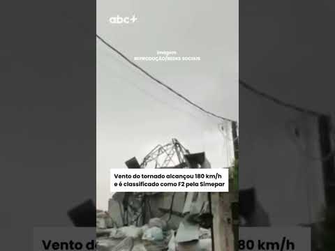 Tornado atinge a cidade de São José dos Pinhais, no Paraná