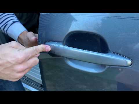 How to Replace a Toyota Sienna Door Handle: 2004-2010