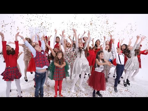 "Заедно на Коледа" - Вокална Група Мики Маус & Вяра Панталеева