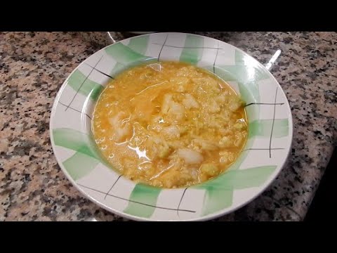 Minestra di cavolfiore con la pasta - Cauliflower soup with pasta