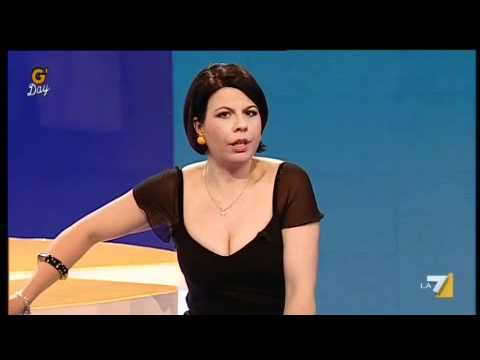 G'DAY con Geppi Cucciari 11/04/2011 - Dillo in 7 secondi