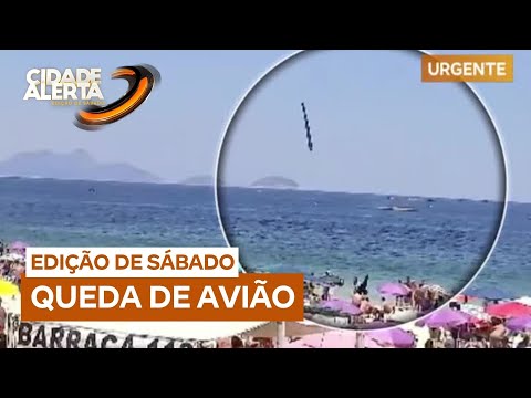 Piloto morre após queda de avião na praia de Copacabana
