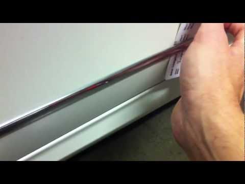 W204 ZIERLEISTE TÜREN ENTFERNEN / REMOVE CHROMESTRIP DOORS