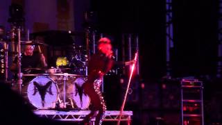 The Skank Heads (Get Off Me), Skunk Anansie, opening song live in Milano 15.07.2013