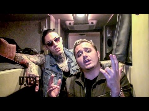 Metro Station - BUS INVADERS Ep. 733