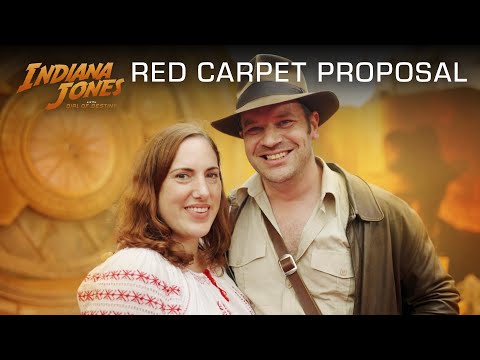 Thumbnail of the video: Indy Fans Engaged on the Red Carpet