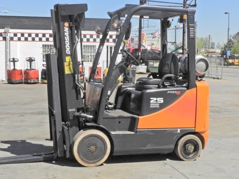 #D20756 2013 Doosan 5,000 lb. cushion tire forklift