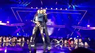 Voir la nuit s&#39;emballer - M Pokora - Red Tour - Zénith d&#39;Amiens