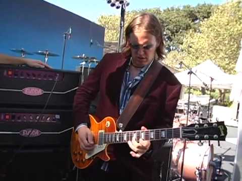 Joe Bonamassa with Scot Sier & Budda Amp clip 2