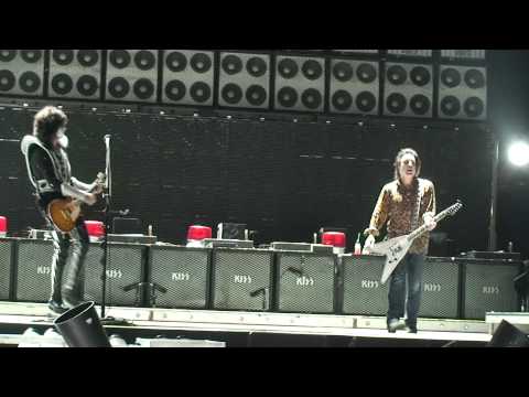 Thumbnail for KISSONLINE EXCLUSIVE: Soundcheck footage of "Shock Me" by The Sound